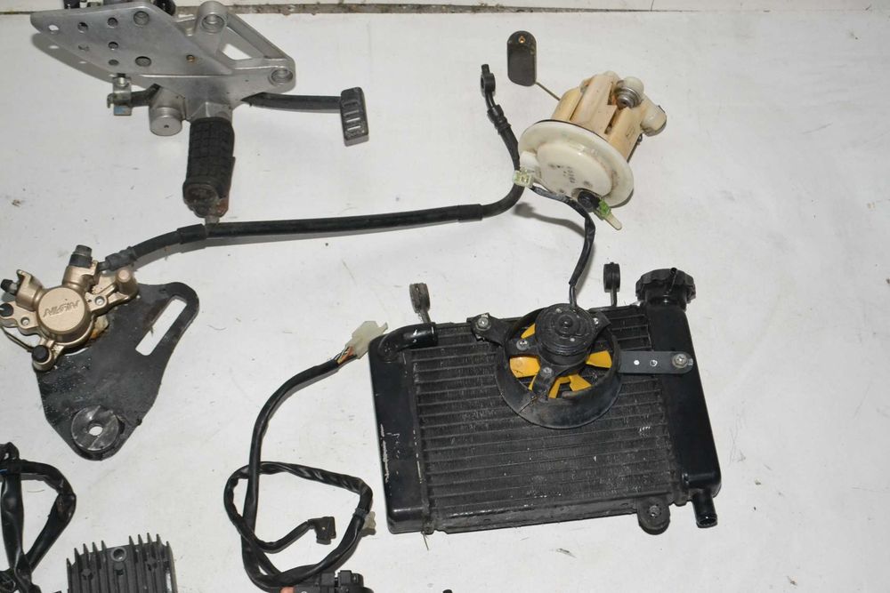 Honda cbr125 cbr 125 jc39 moduł regulator pompa paliwa cewka set część