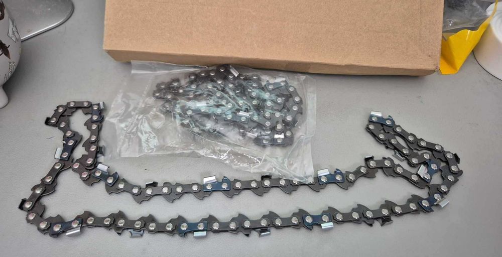 Łańcuchy 2 sztuki 84 cm