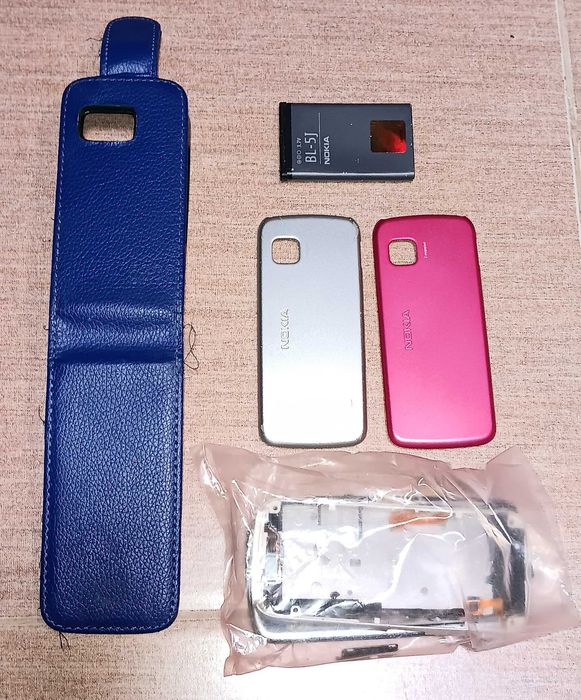 Telemóvel Nokia 5228