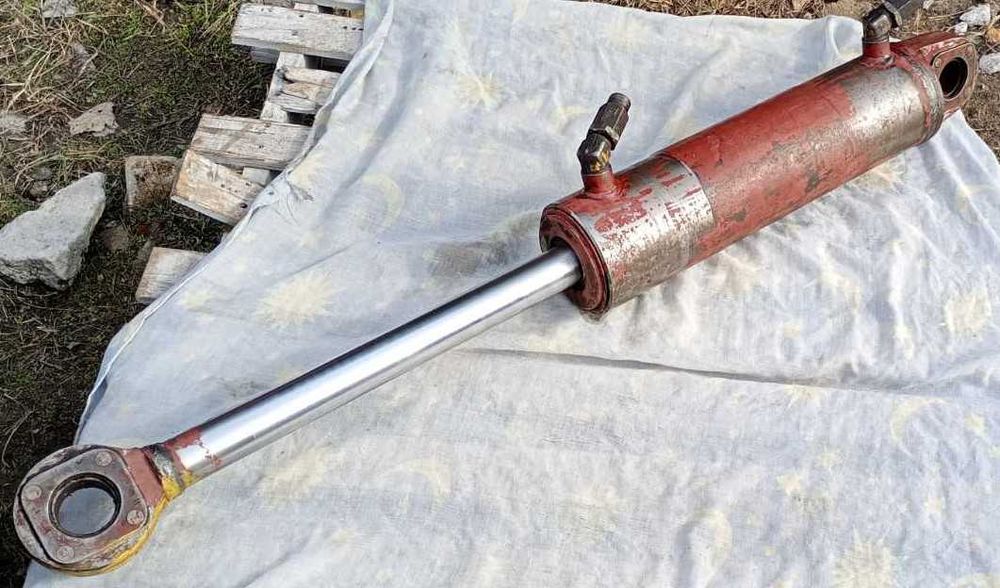 Цилиндр гидравлический для дровокола гидроцилиндры б/у . Бровары