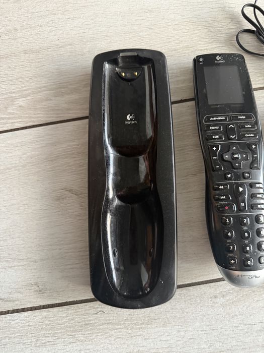 Pilot Logitech Harmony One