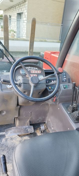 Empilhador Multifunções Manitou