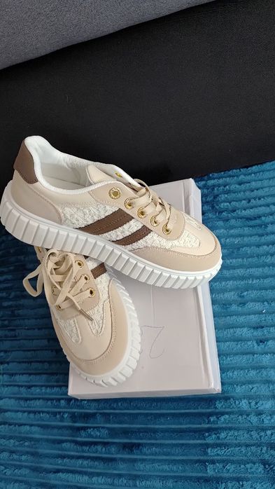 Buty sportowe sneakersy damskie nowe rozm 40