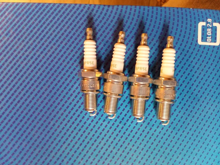 Świece zapłonowe NGK BPR5E V-LINE 6