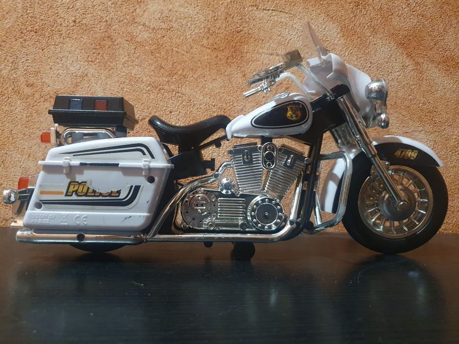 Motocykl  ok 33 cm. długości