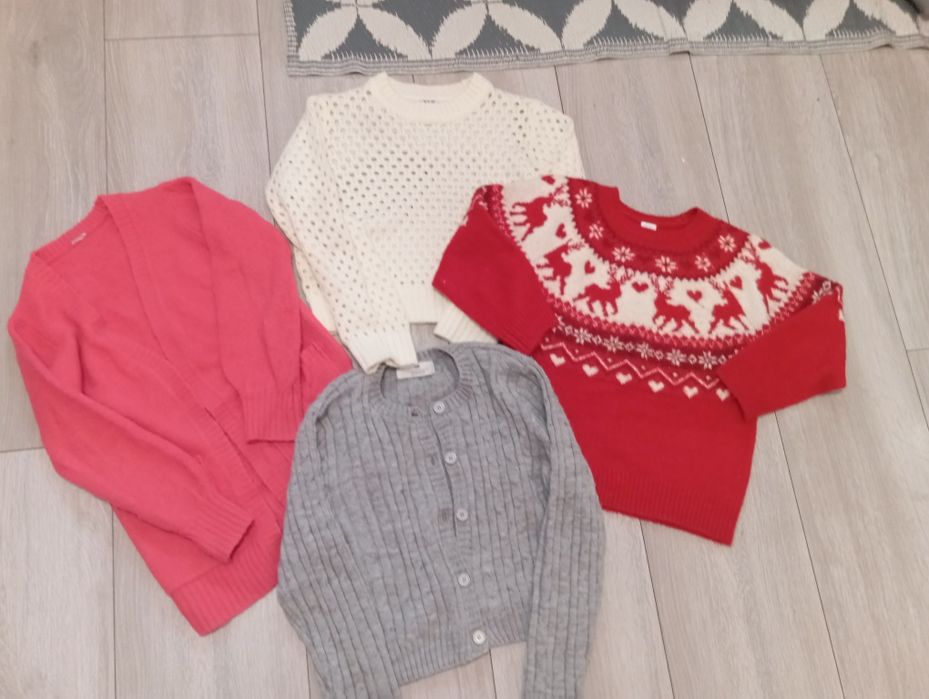 Sweterki dla dziewczyn