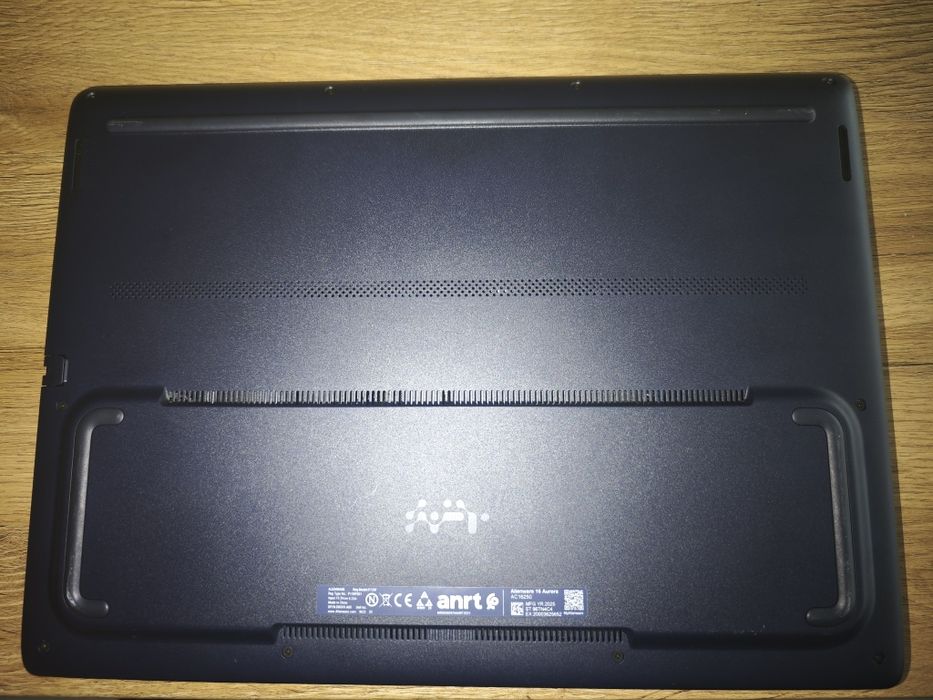 Laptop Alienware 16 Aurora RTX 5060 32GB RAM 1TB SSD GWARANCJA 2027