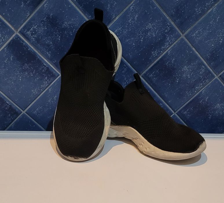 Zestaw butów dla dziecka rozm. 33