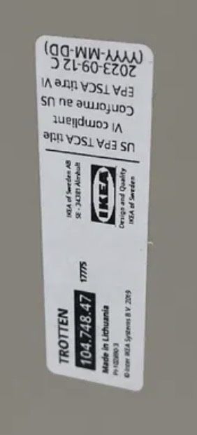 Secretária IKEA TROTTEN 160x80 (oferta da cadeira)