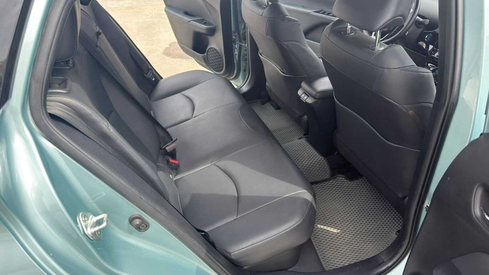 Toyota Prius гібрид
