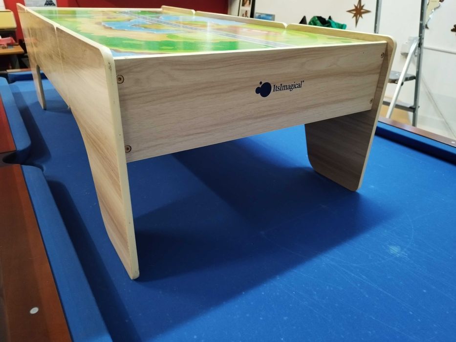 Mesa de Atividades / brincar para crianças "ItsImagical"