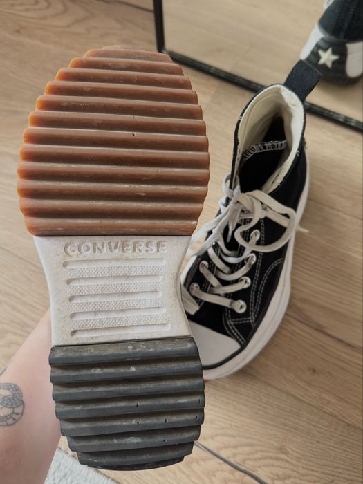 Converse Run Star Hike