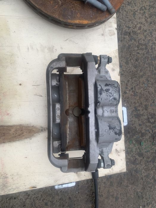 Супорт Jeep grand cherokee wl 21