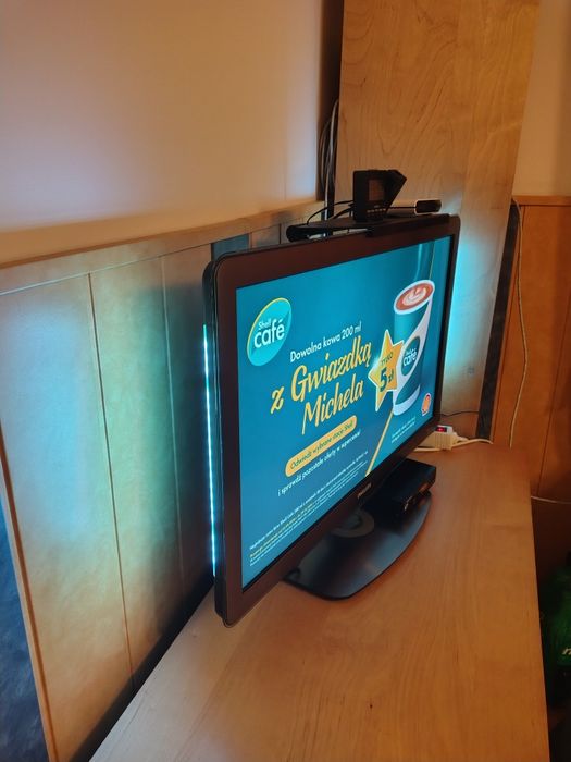 TV Philips - 32cale z unikalną funkcją Ambilight   Spectra, dołączam dekoder (DVB-T2/HEVC)