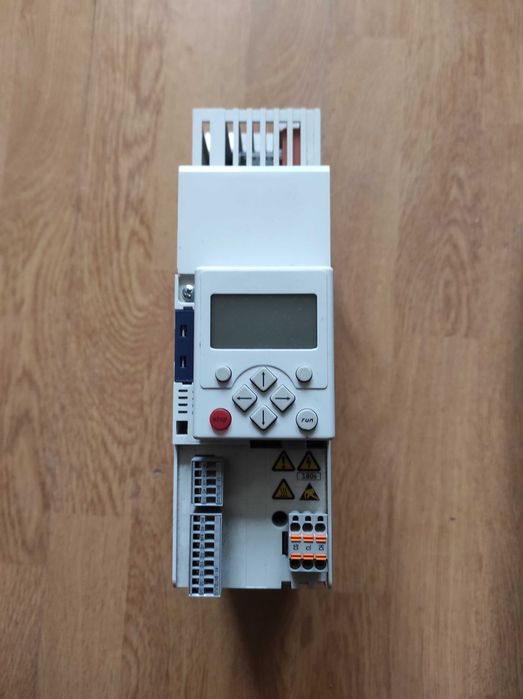 Частотні перетворювачі Lenze StartLine/Topline 8400