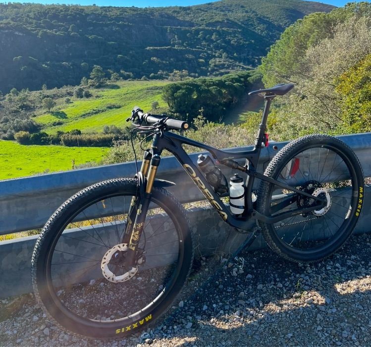 Orbea OIZ M-PRO TR (Golden Ticket) TOPO DE GAMA Carbone