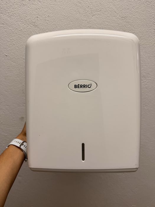 Dispensador de papel das maos e ph BERRIO
