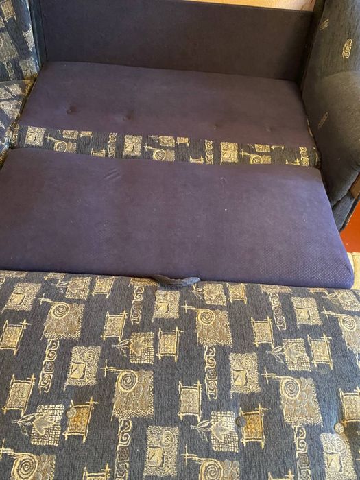 Продам диван - куточок з розкладним ліжком