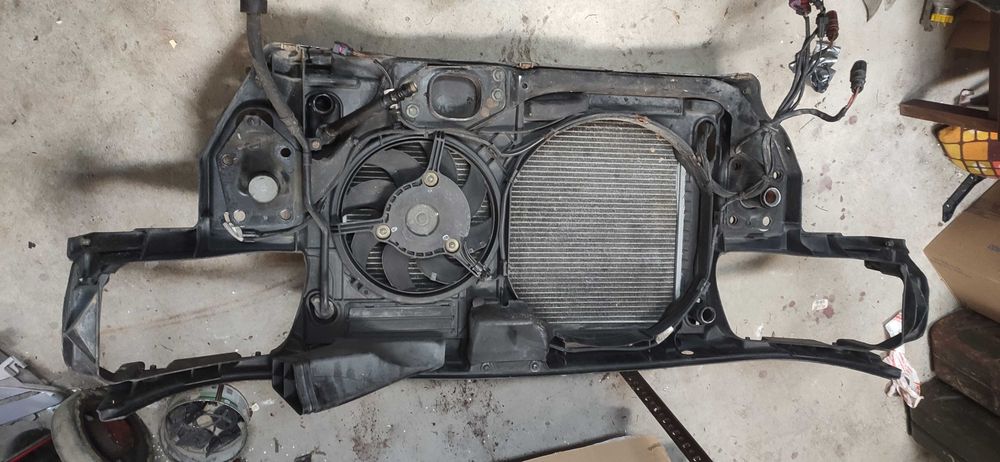 Audi s4 b5 2.7 pas przedni ,chłodnice , kły, wentylatory
