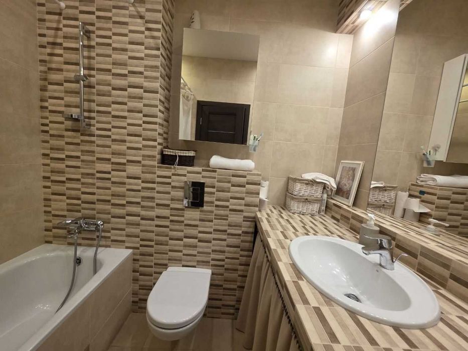 Продам 2к.кв-ру ж/м Победа-1,  45 м², ЖК Best House! Лучший дом!