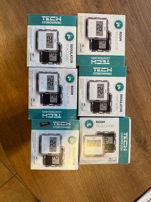sterownik regulator termostat pokojowy  podtynkowy  TECH F-12B  białe