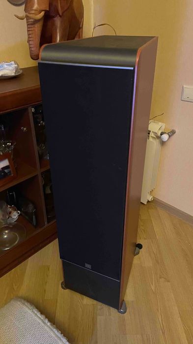 Продаю акустику JBL ES100
