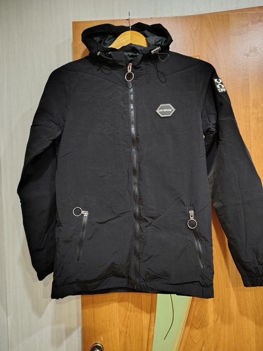 Вітрова Off-White для підлітка