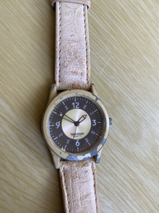 Zegarek damski Trend Design Quartz beżowy czarny