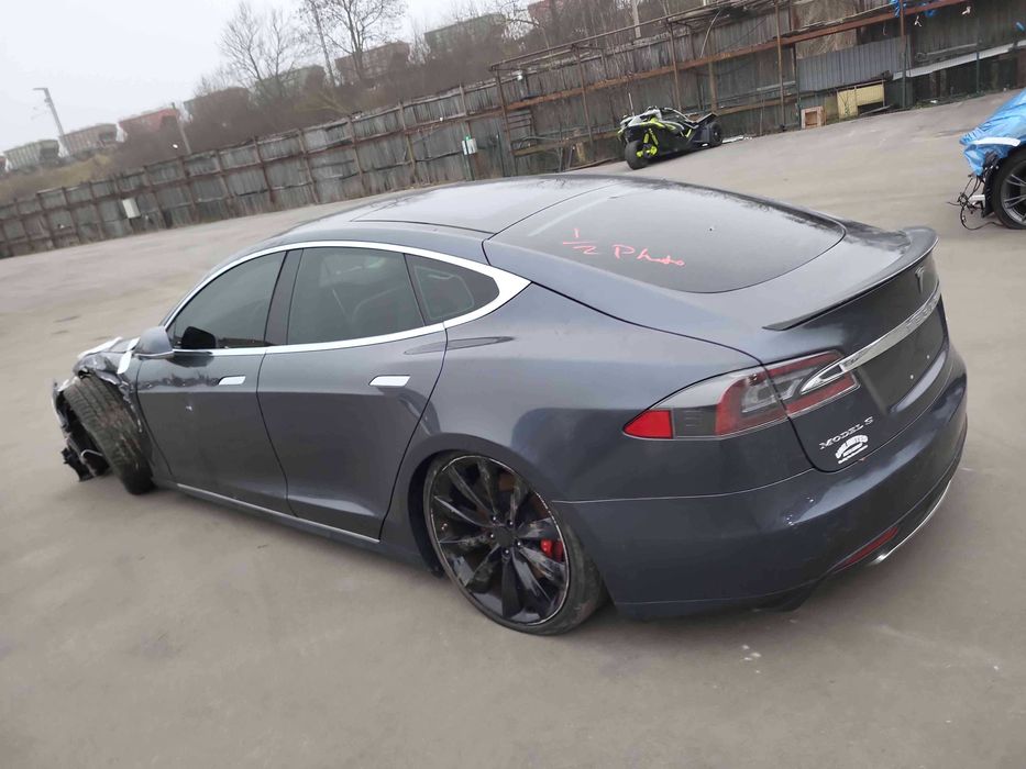 Двері ляда Tesla S 85D 2015р PPSB