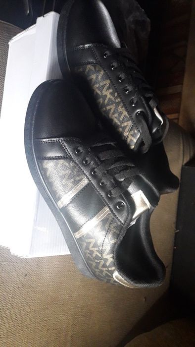 Buty damskie czarno-zlote