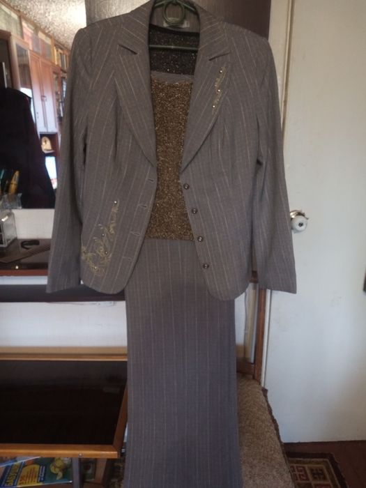 Костюми брючні. Недорого