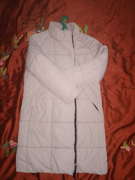 Куртка жіноча бежева