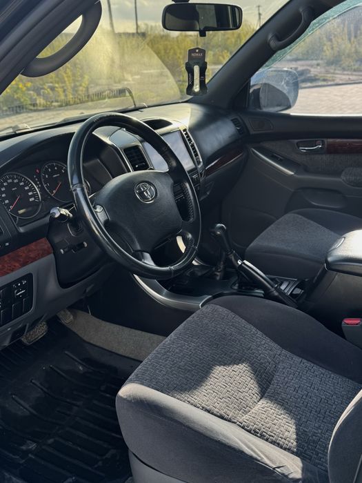 Toyota Prado 120 2,7 2006