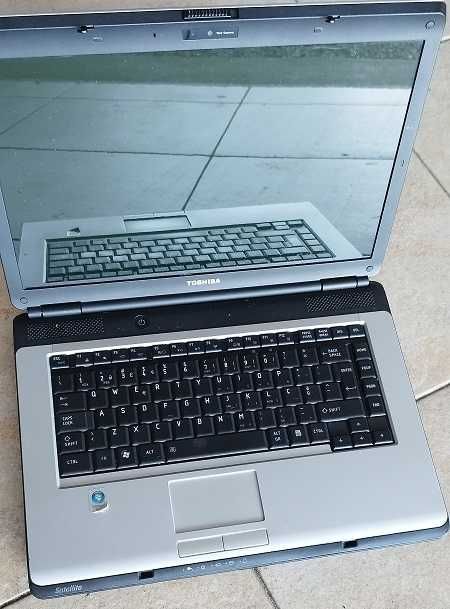 Portátil Toshiba Satellite L300-18G
