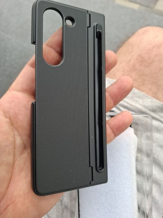 Протиударний чохол для Samsung Galaxy Z Fold 5. Аксесуар виготовлено брендом Doeshine.
