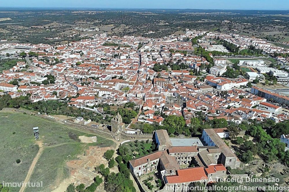Terreno com Projeto para Condomínio no Alentejo