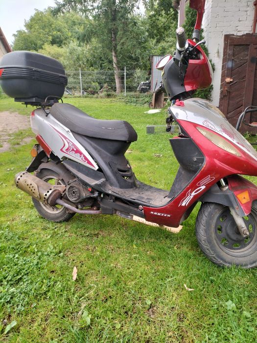 Skuter ,zarejestrowany +silniki,+pily