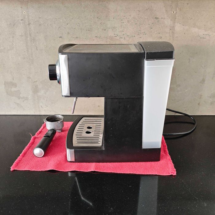 Cafeteira Cecotec 20 bares
