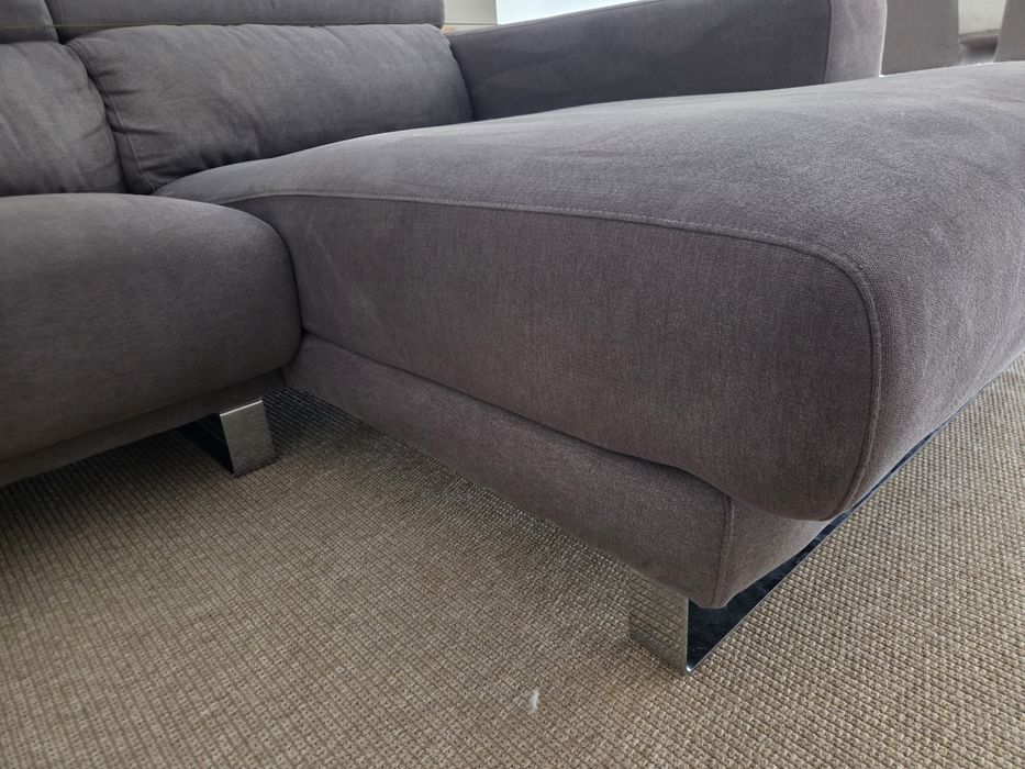 Sofá Pedro Ortiz chaise longue esq