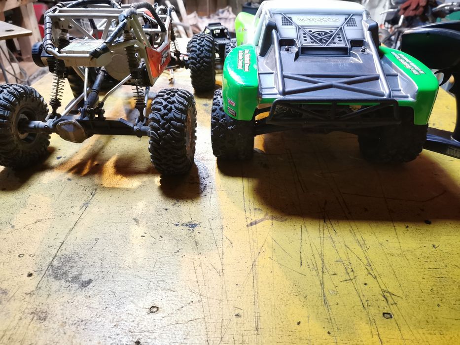 Axial Ryft rbx 10 Crawler traxxas slash vxl 4x4 fms lemur