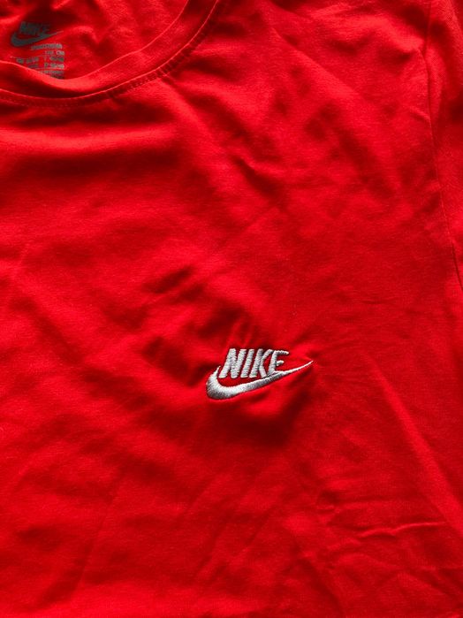 Nowy T-shirt Nike L