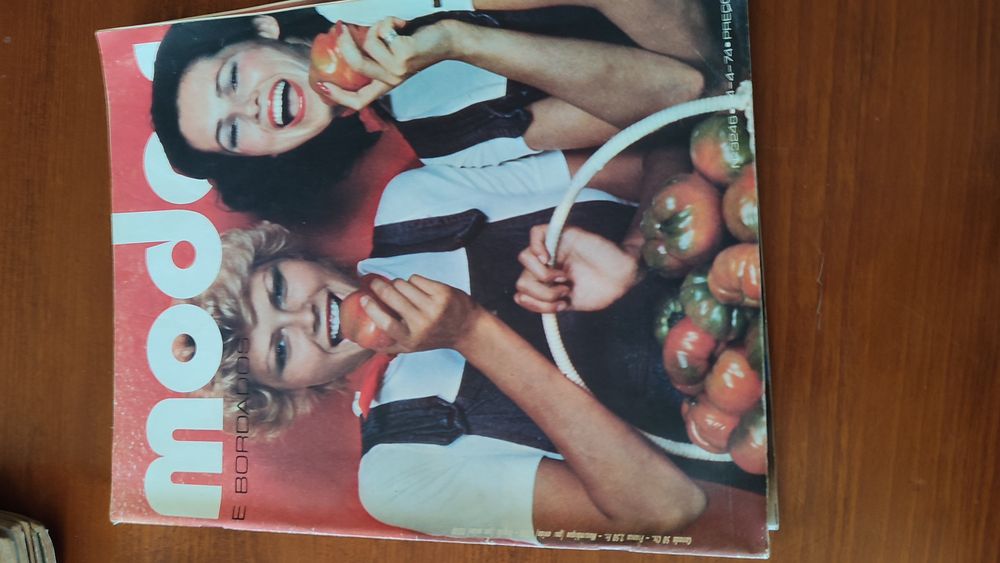 Varias revistas modas & bordados desde 68 a 74