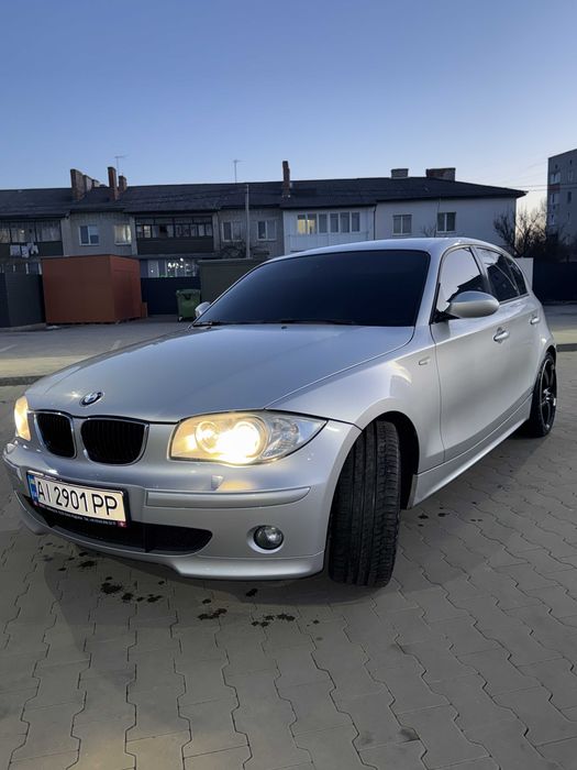автомобіль BMW     120I