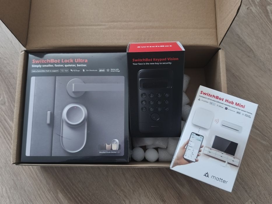 Zamek SwitchBot Lock Ultra+ Keypad+Hub Mini