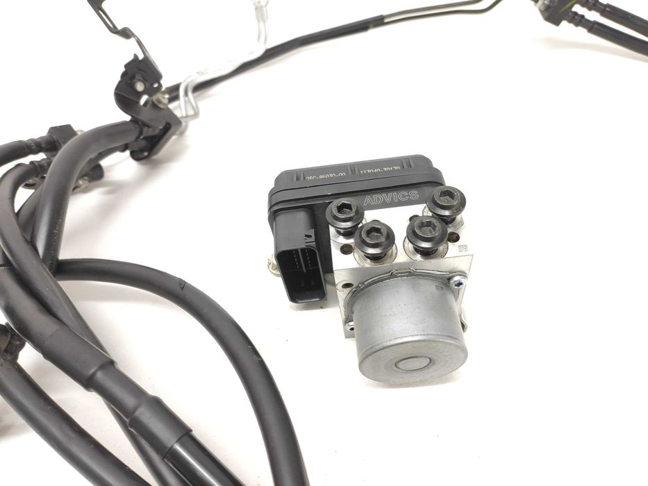 YAMAHA MT09 MT-09 TRACER Pompa ABS Przewody Hamulcowe KPL 15-17
