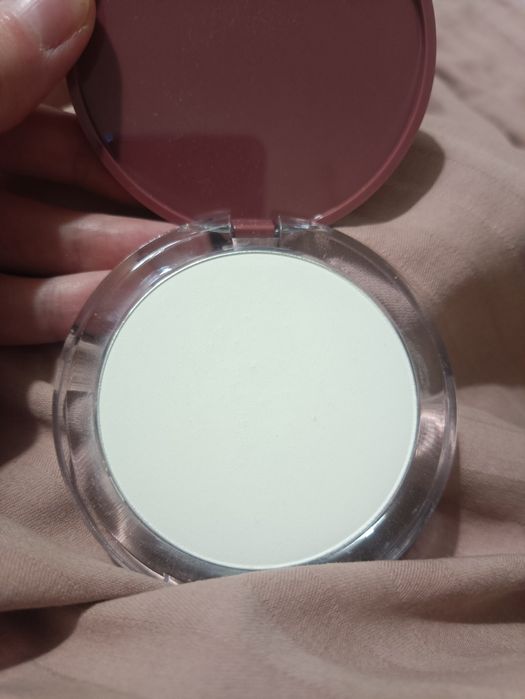 That blur puder bell