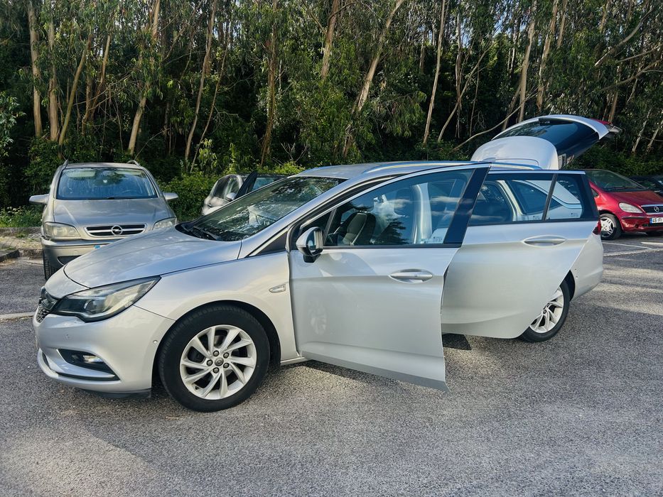 Opel Astra 1.6 CDTI modelo Excellence - Muito estimada