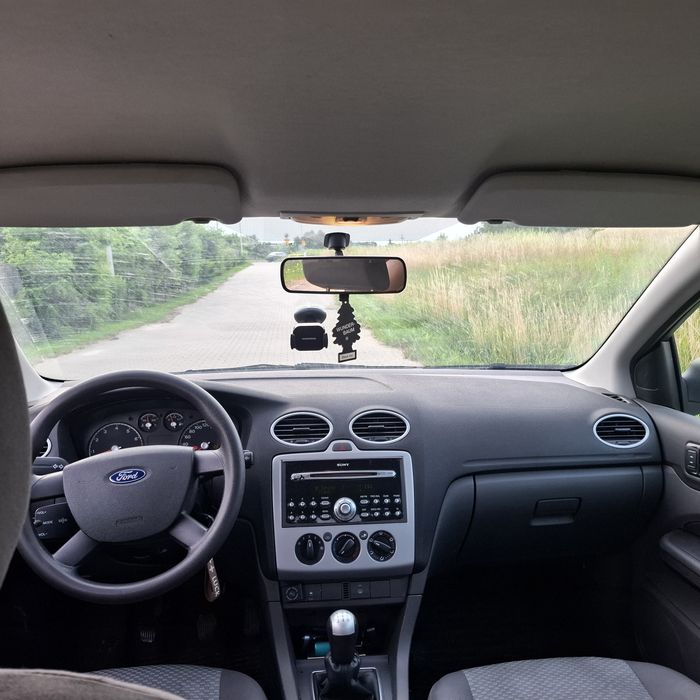 Ford Focus mk2 1.6 benzyna