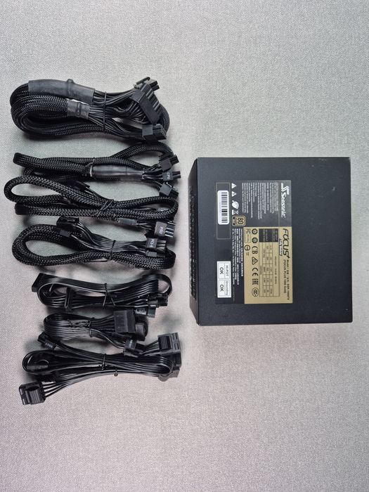 Seasonic Focus Plus 1000 Gold (SSR-1000FX)