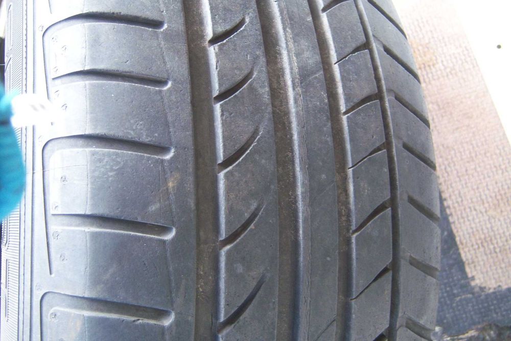 opony letnie 225/60 R17 17 Dunlop 4 sztuki
